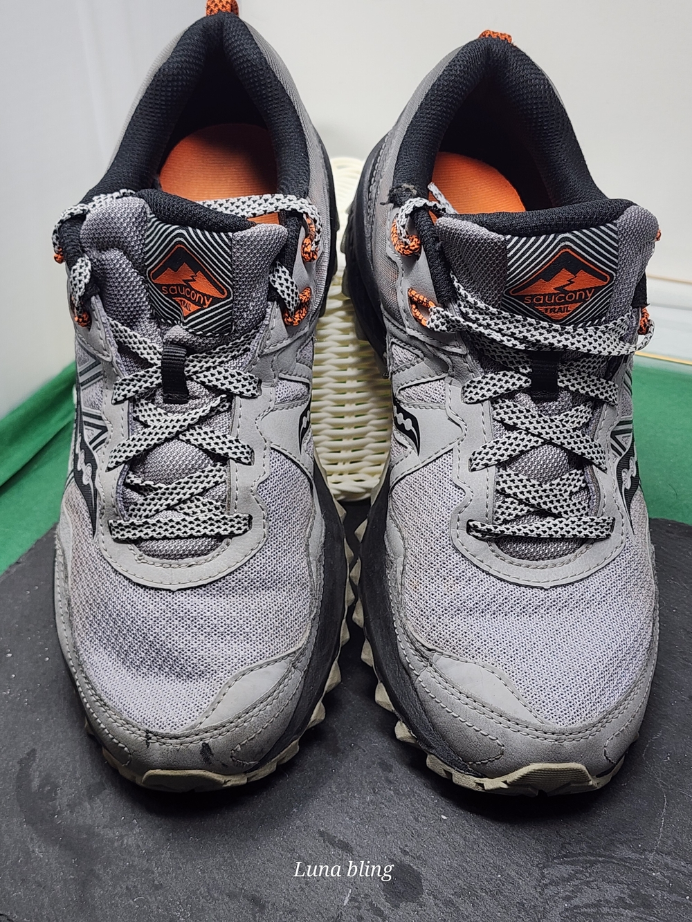 Saucony Men's Gray and Orange Trail Running Shoes
